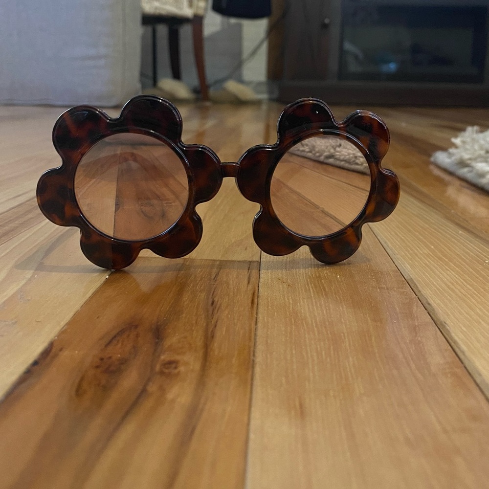 American eagle flower sunglasses